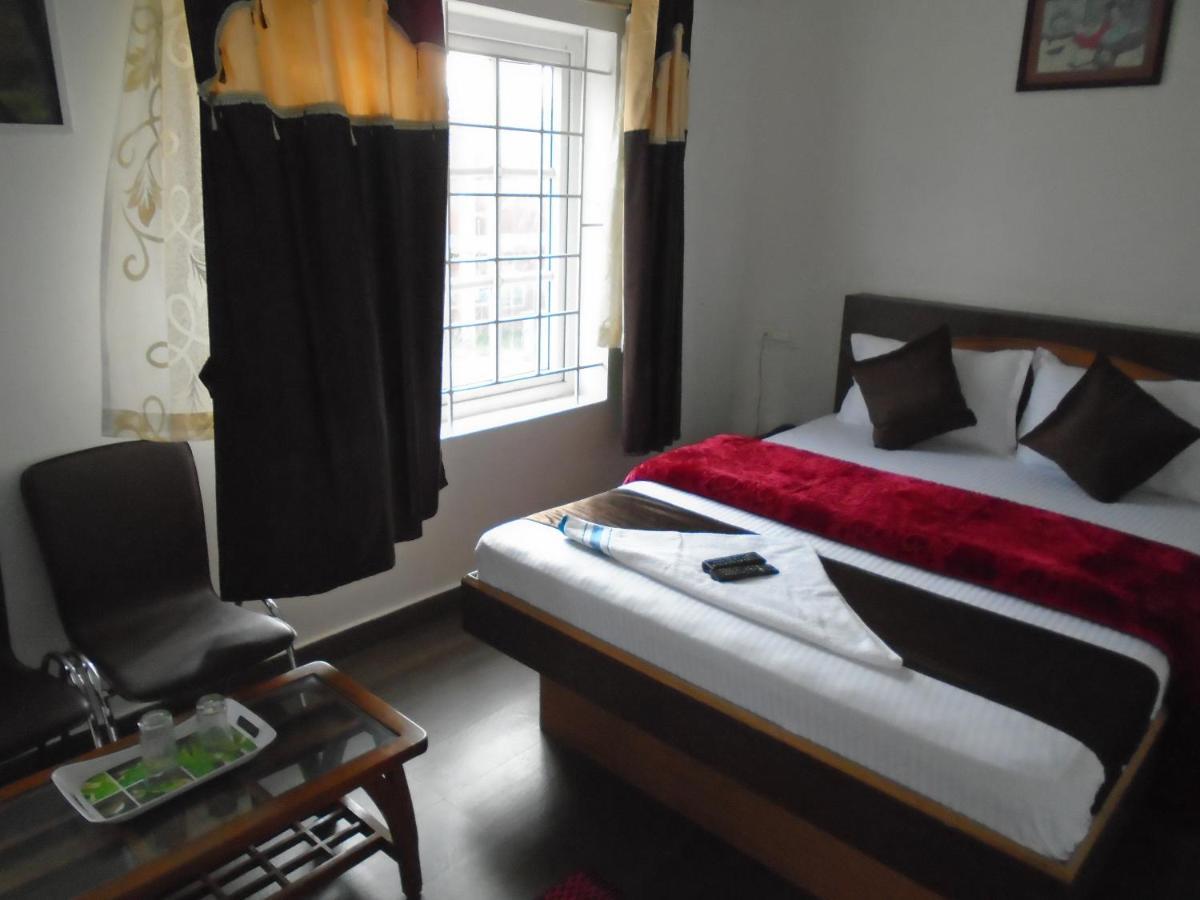 Cliff Residency Near Botanical Garden Ooty Villa Ngoại thất bức ảnh